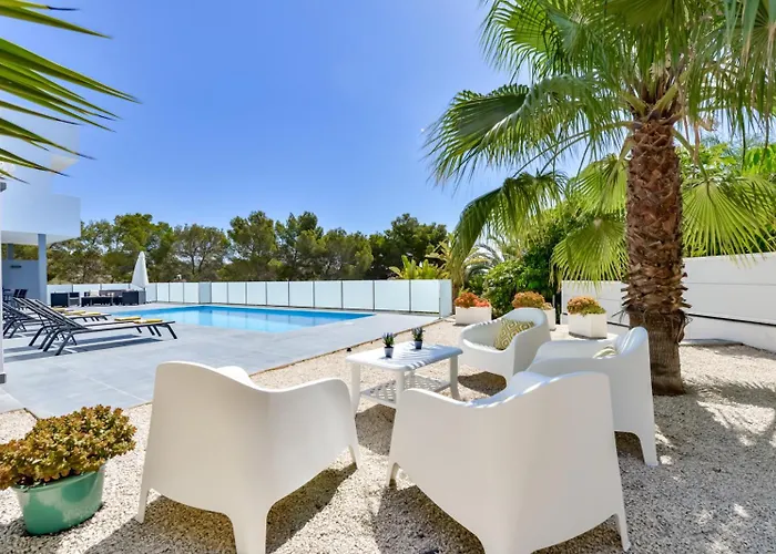 Вилла Guzman - Magraner *